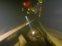Vragdykning. Tag med den svenske marinarkæolog Jim Hansson på opdagelse i Østersøens vragmuseum og Sveriges største maritimhistoriske projekt: "Den tabte flåde". Foredrag på M/S torsdag d. 27. februar. (foto_Jim Hansson)